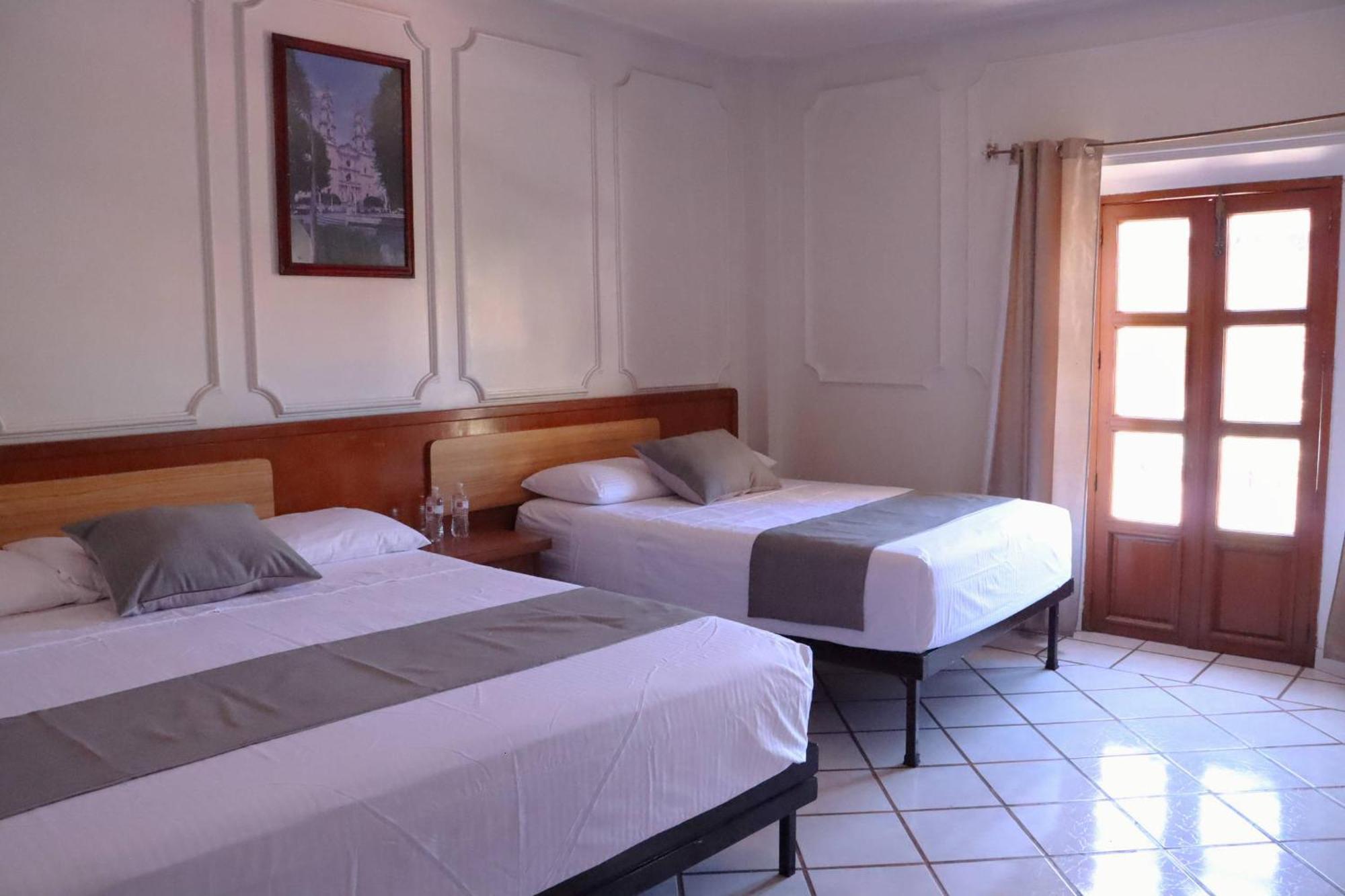 Hotel Riviera San Juan de los Lagos Kültér fotó